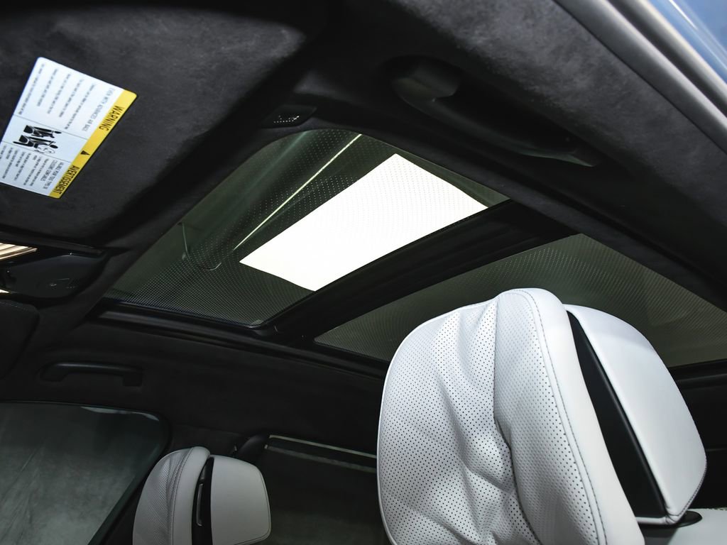 Used 2023 BMW X7 xDrive40i w/ Executive Package image 51