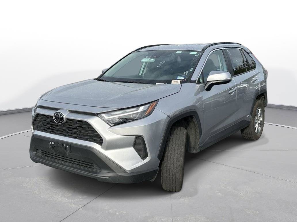 Used 2025 Toyota RAV4 XLE video 2