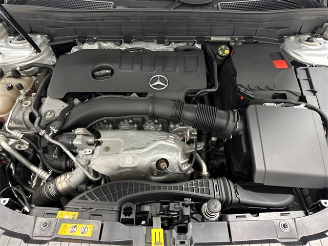 Certified 2020 Mercedes-Benz GLB 250 4MATIC image 10