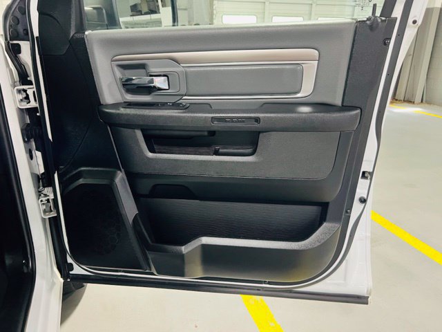 Used 2024 RAM 1500 Classic SLT RWD image 33