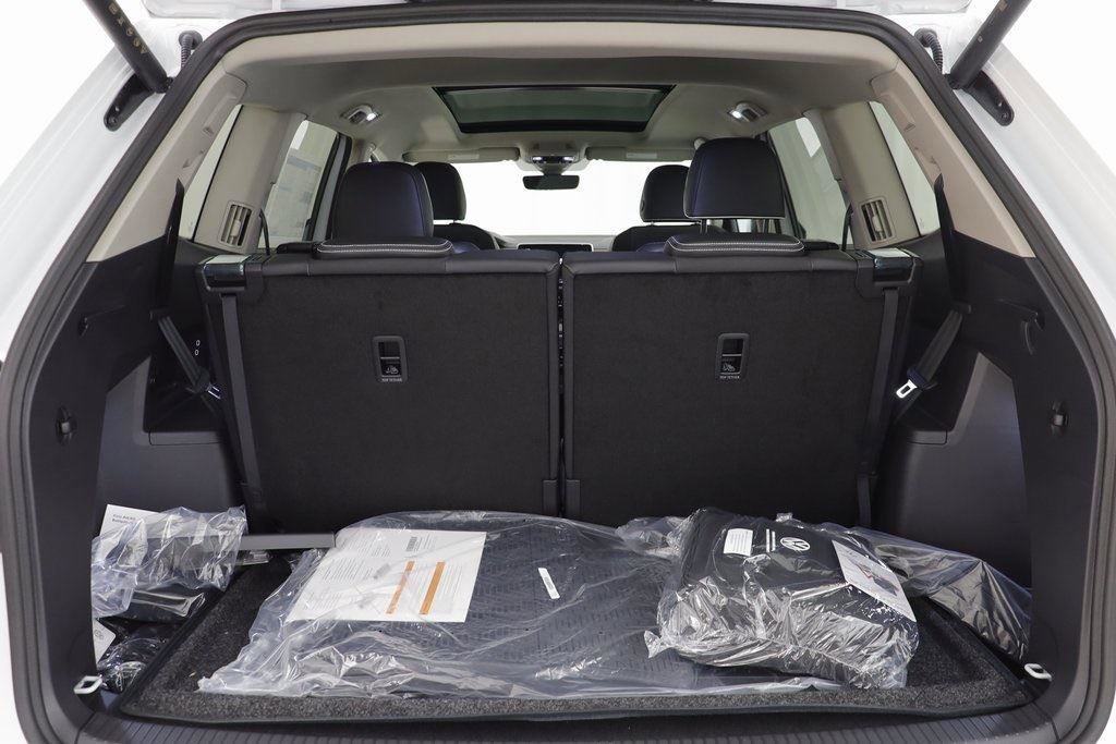 New 2026 Volkswagen Atlas SEL Premium R-Line image 18