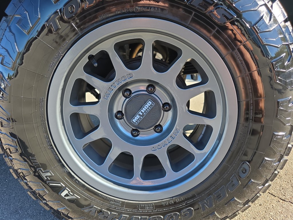 Used 2022 Toyota Tacoma TRD Sport w/ Technology Package AWD/4WD image 36