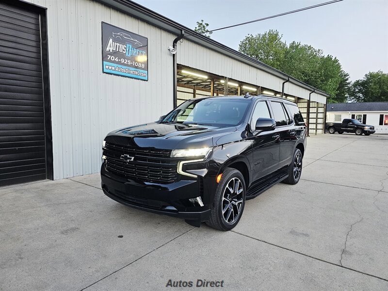 Used 2021 Chevrolet Tahoe RST w/ Luxury Package RWD image 4