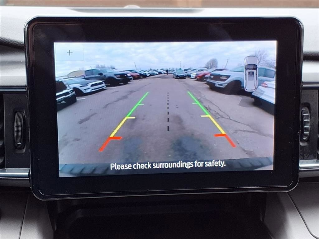 Used 2023 Ford Explorer XLT w/ Equipment Group 202A image 21