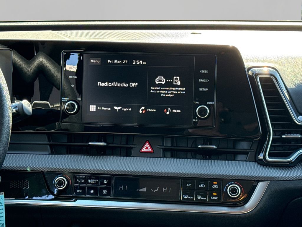 Certified 2025 Kia Sportage LX image 19