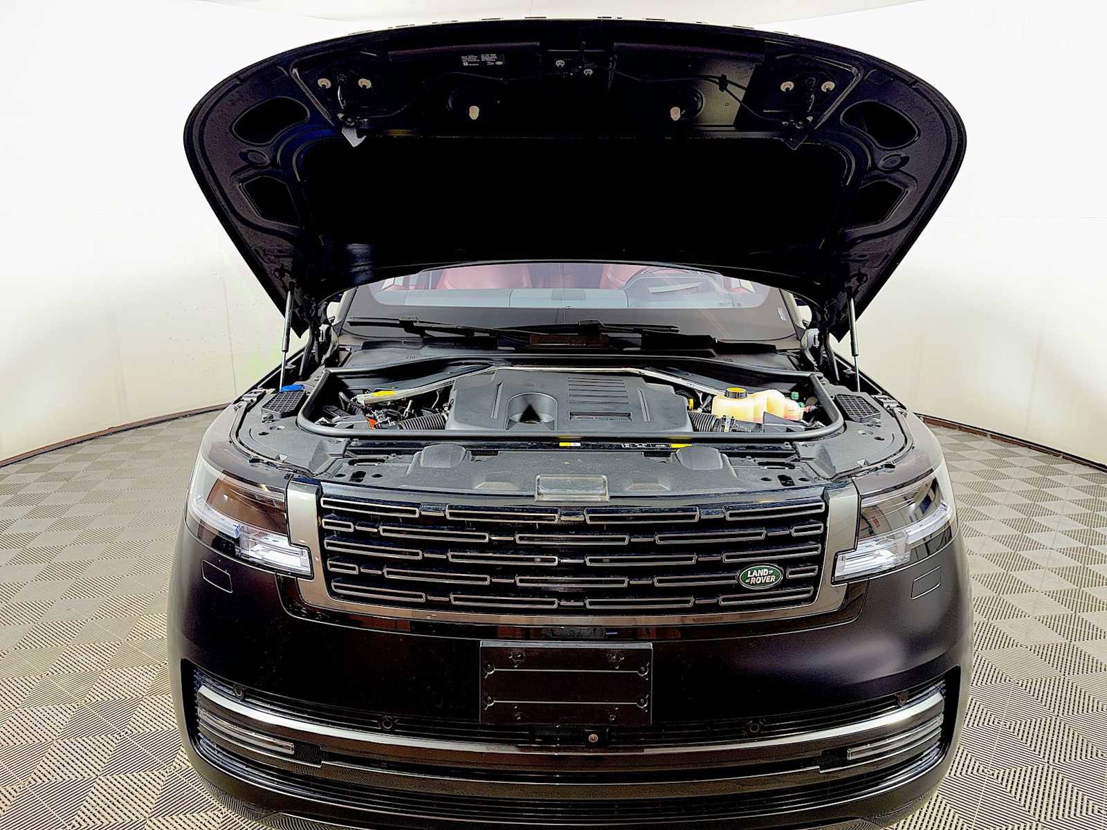 Used 2023 Land Rover Range Rover SE image 30