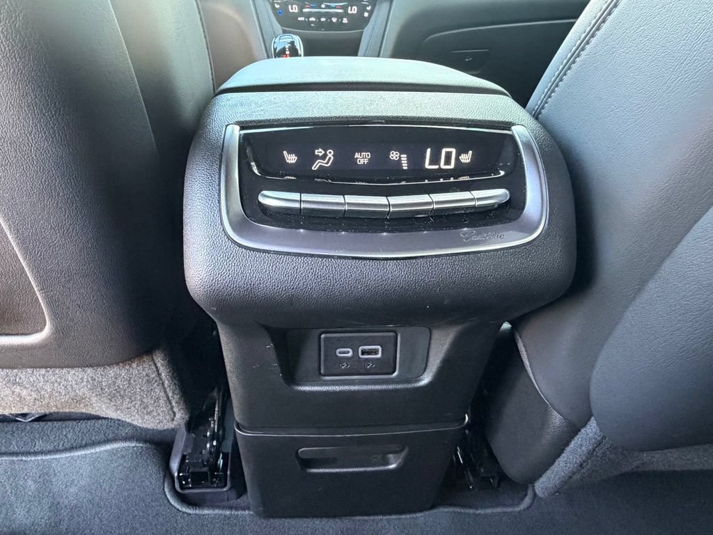 Used 2025 Cadillac XT6 Premium Luxury w/ Technology Package FWD image 18