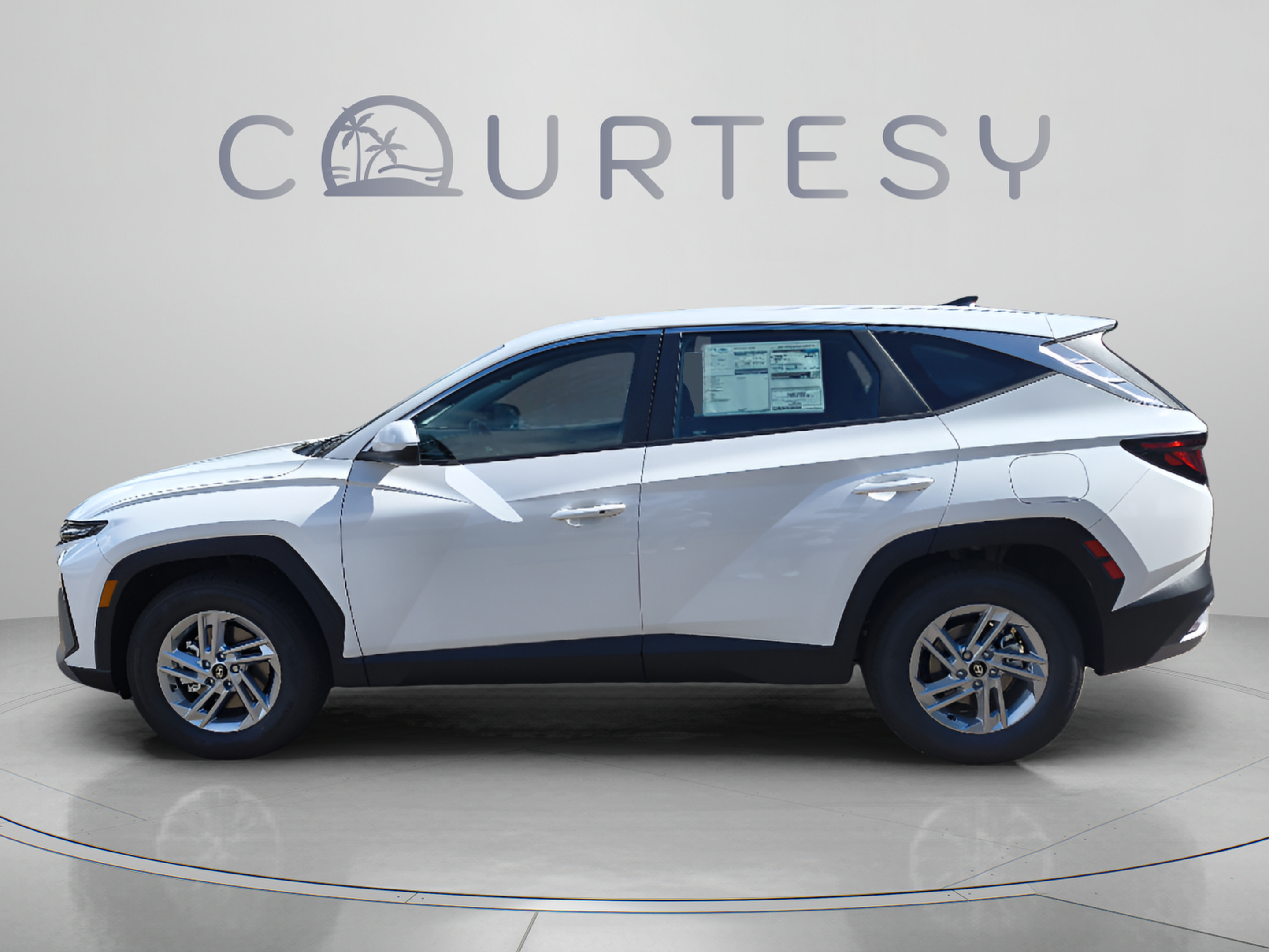 New 2026 Hyundai Tucson SE FWD image 2