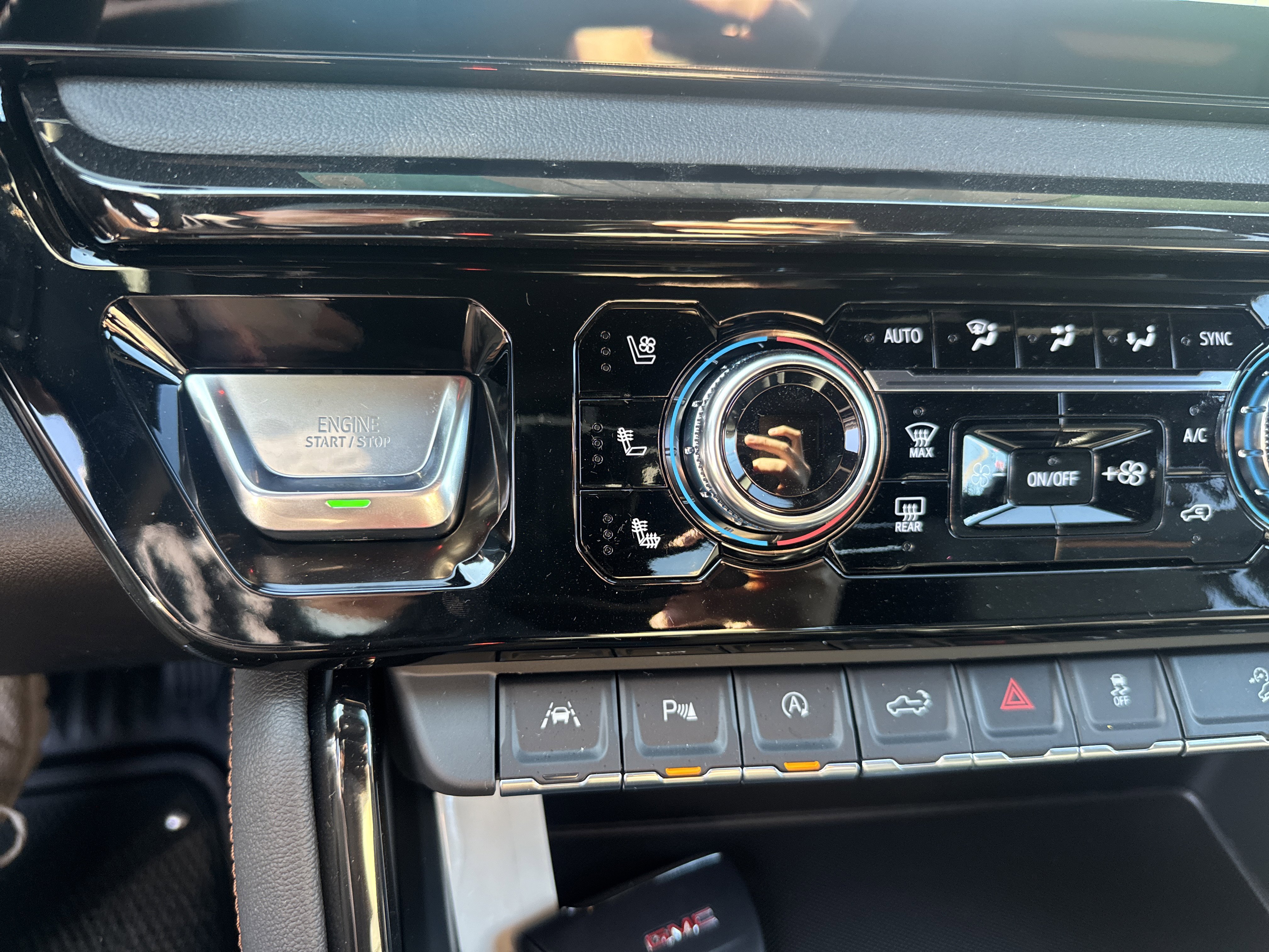 New 2026 GMC Sierra 1500 AT4 image 28