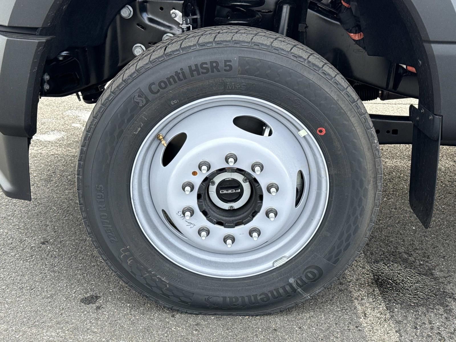 New 2026 Ford F450 XL AWD/4WD image 9