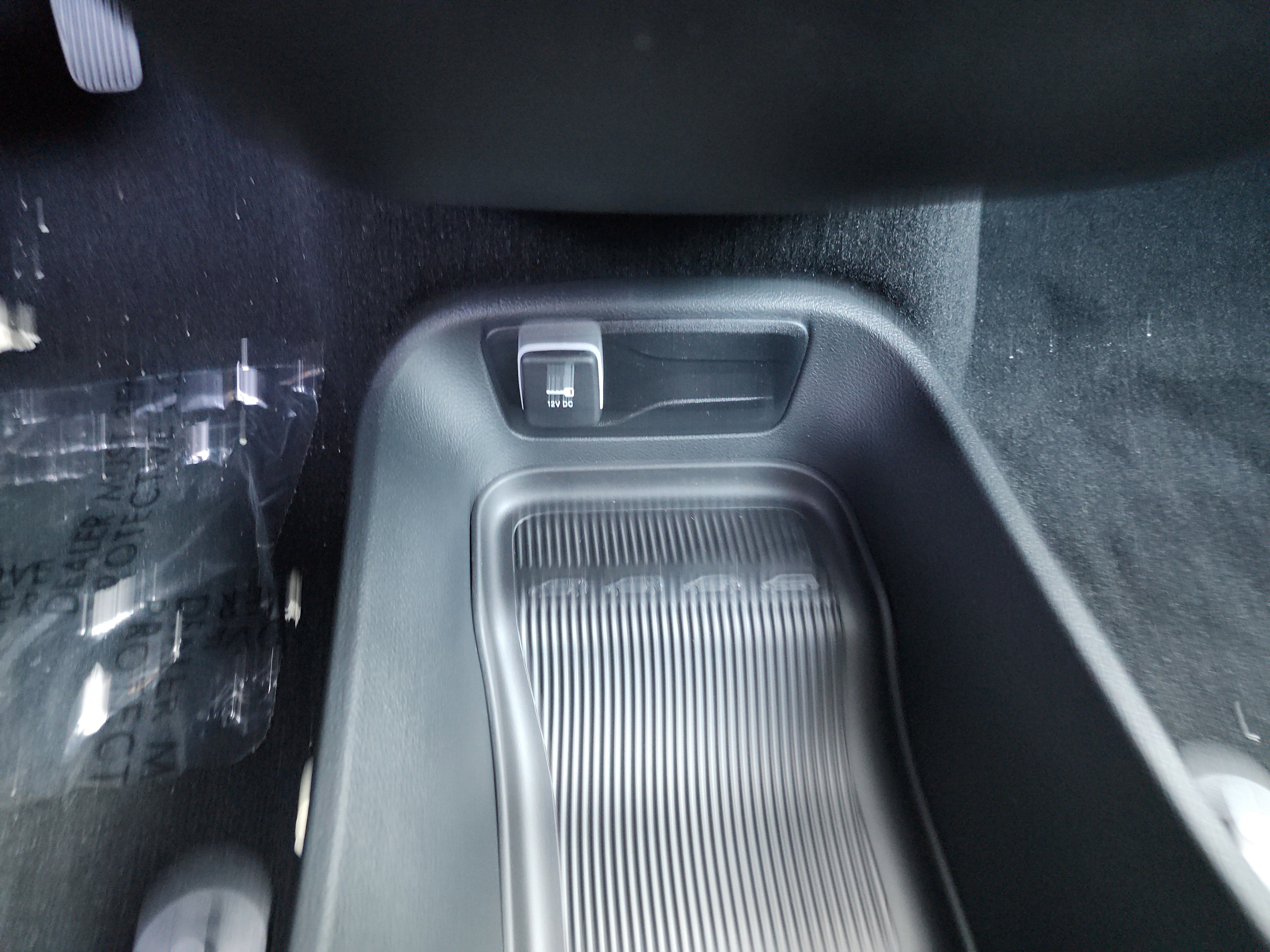 New 2026 Chrysler Pacifica Select image 32