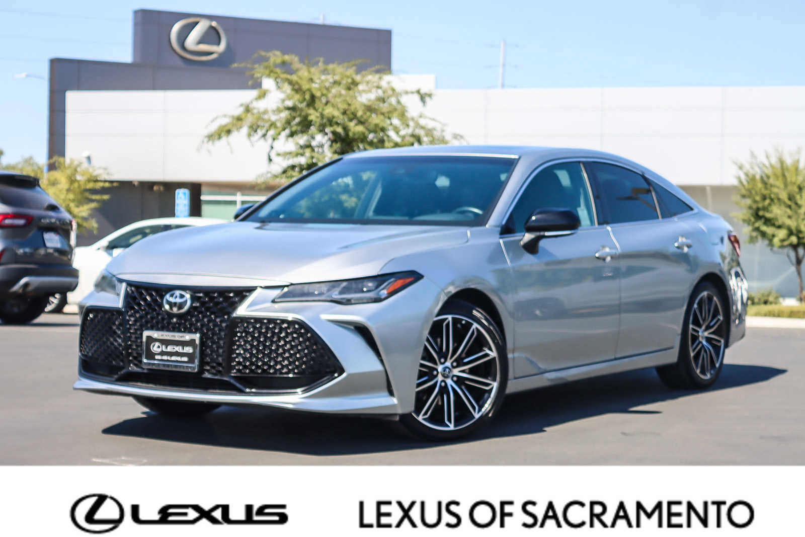 Used 2019 Toyota Avalon Touring