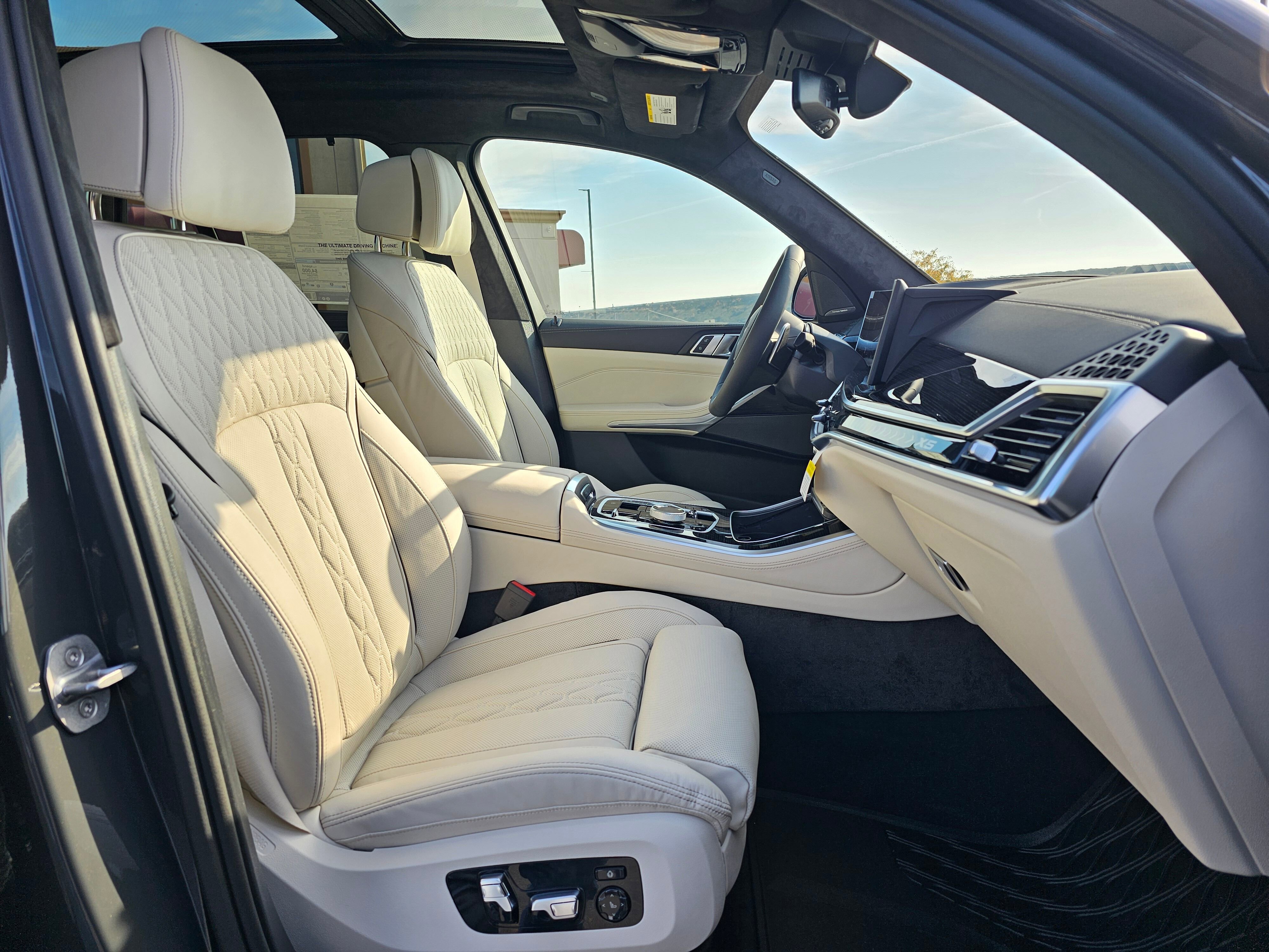 New 2026 BMW X5 xDrive40i w/ Executive Package image 15