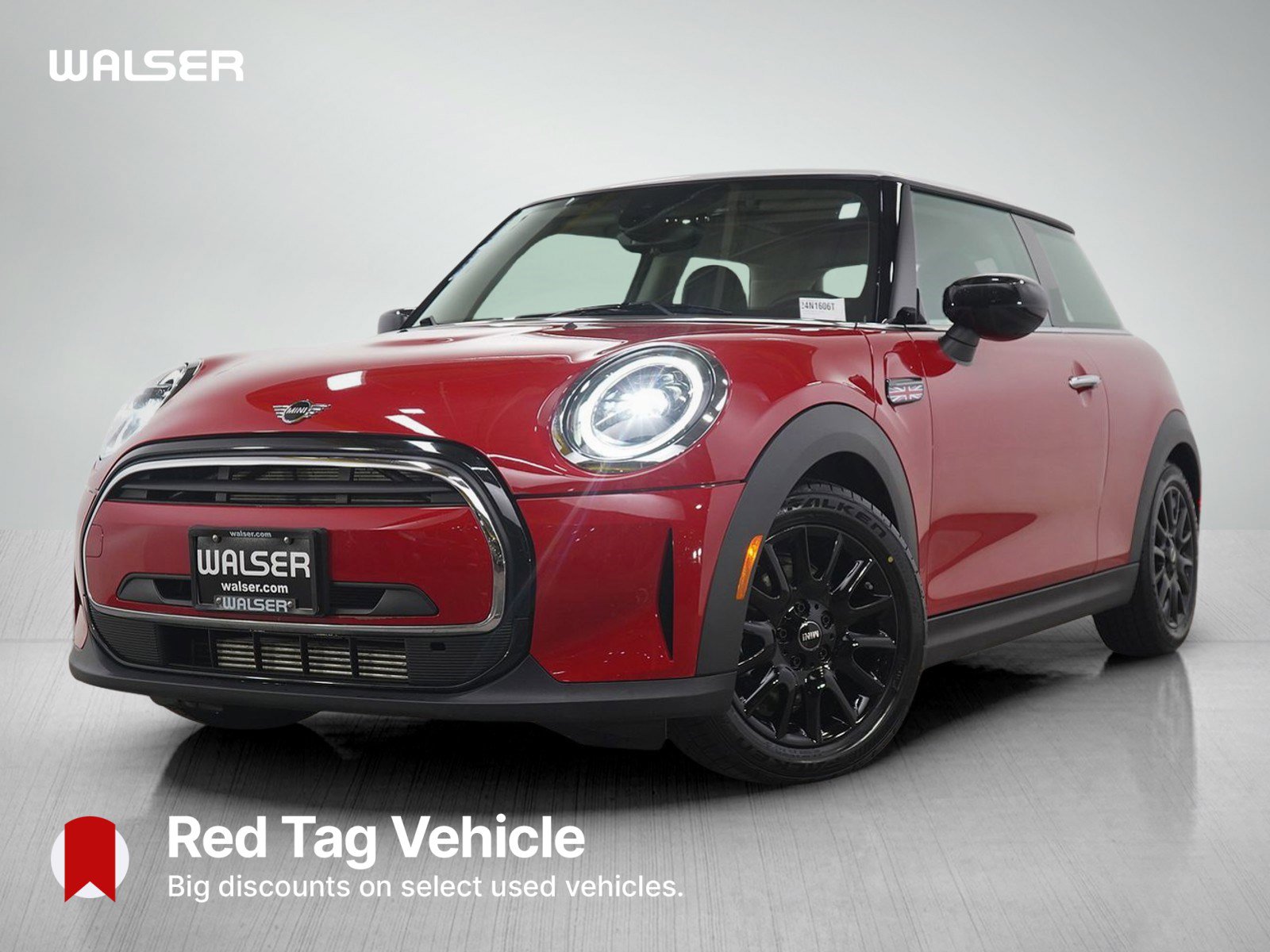 Used 2024 MINI Cooper 2-Door Hardtop image 1