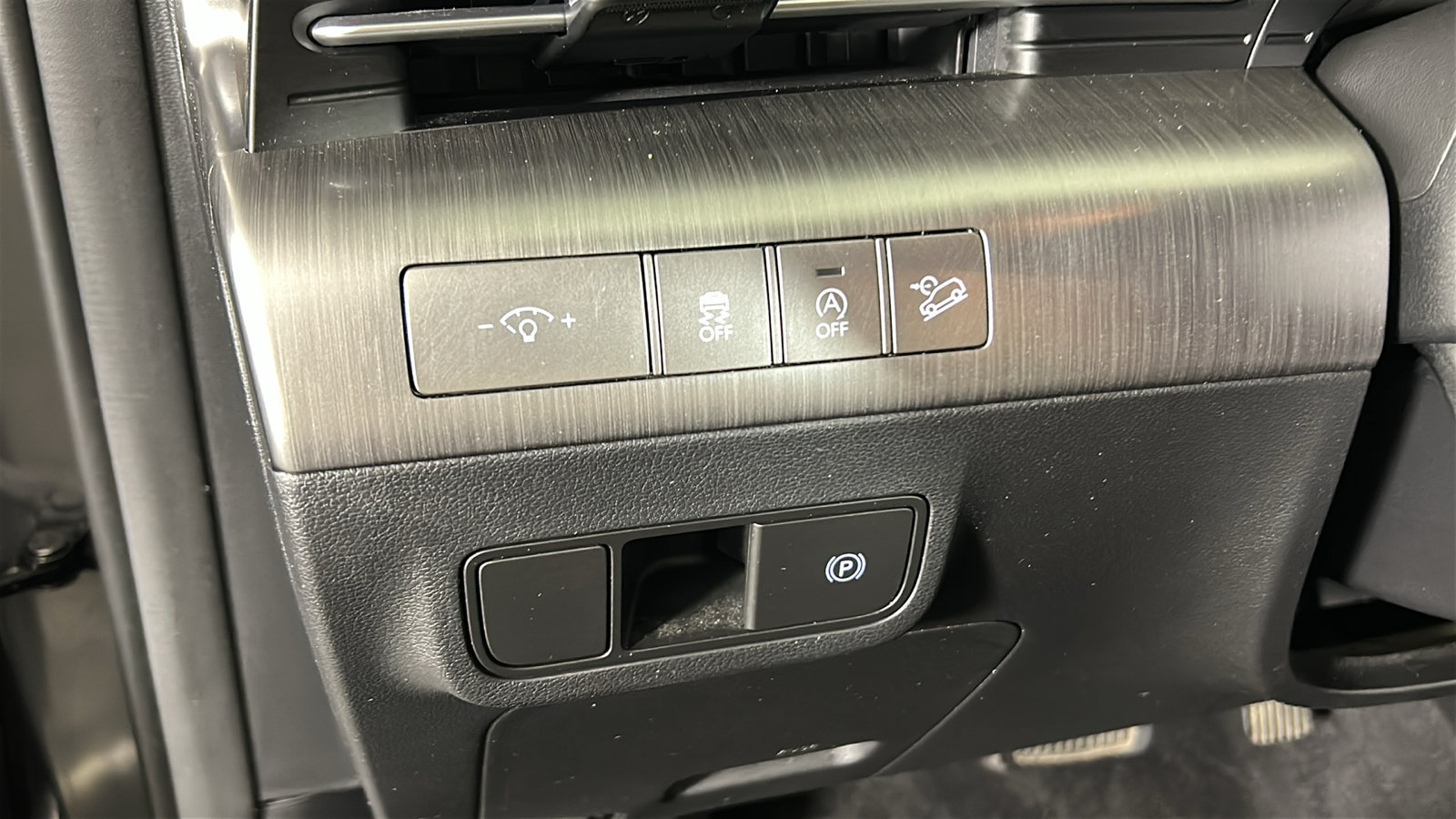 Certified 2024 Hyundai Kona SE AWD/4WD image 25