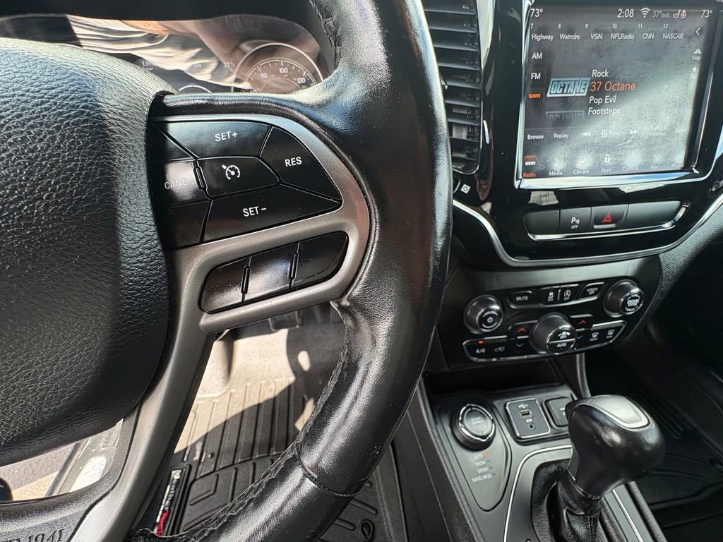 Used 2019 Jeep Cherokee High Altitude image 16