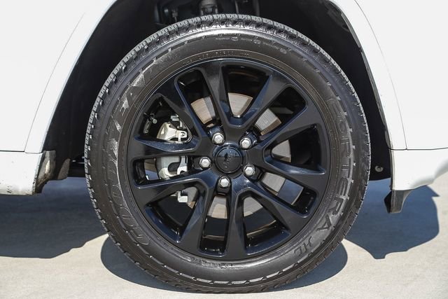 Used 2021 Jeep Grand Cherokee Laredo X RWD image 12