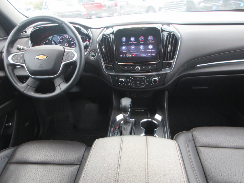 Used 2023 Chevrolet Traverse High Country AWD/4WD image 17