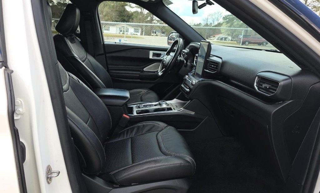 Used 2020 Ford Explorer ST w/ Premium Technology Package image 8