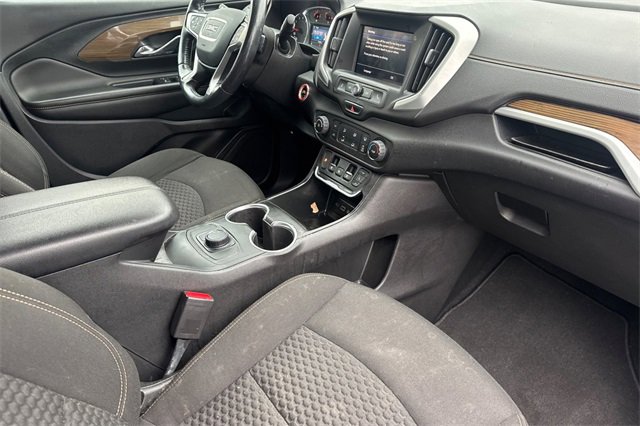 Used 2020 GMC Terrain SLE w/ Elevation Edition image 19