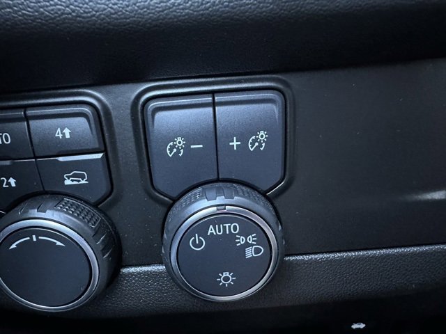 Used 2021 Chevrolet Suburban LT image 42