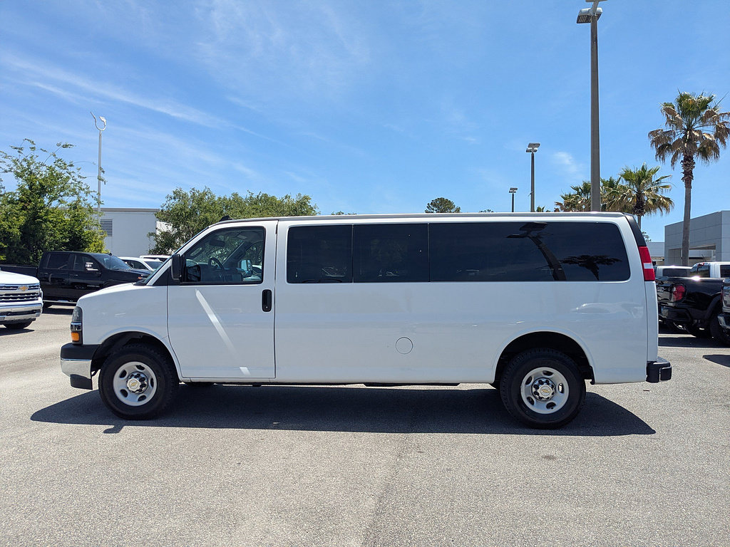 Certified 2024 Chevrolet Express 3500 LT w/ LT Preferred Equipment Group RWD image 9
