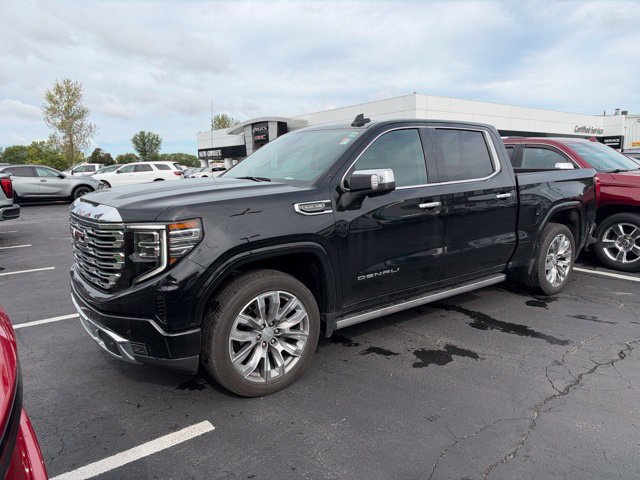 Used 2024 GMC Sierra 1500 Denali w/ Denali Reserve Package AWD/4WD image 8