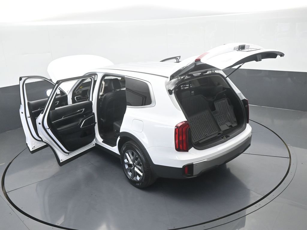 Used 2025 Kia Telluride LX FWD image 69