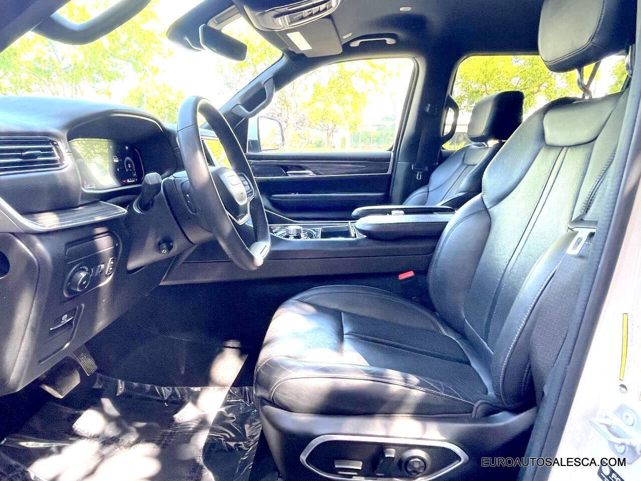 Used 2022 Jeep Wagoneer Series II image 30