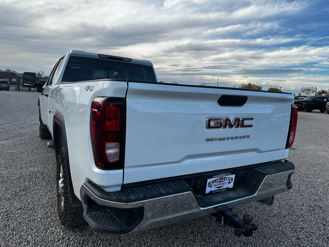 Used 2022 GMC Sierra 2500 Pro w/ Gooseneck/5TH Wheel Package image 8