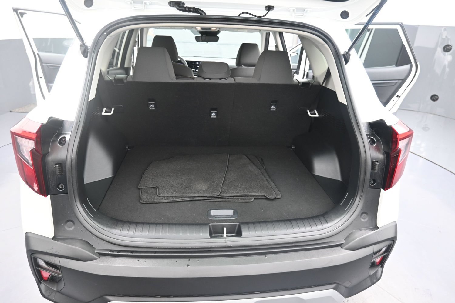 Used 2024 Kia Seltos LX AWD/4WD image 37