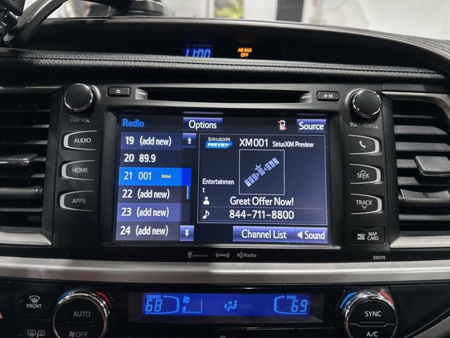 Used 2017 Toyota Highlander XLE image 16