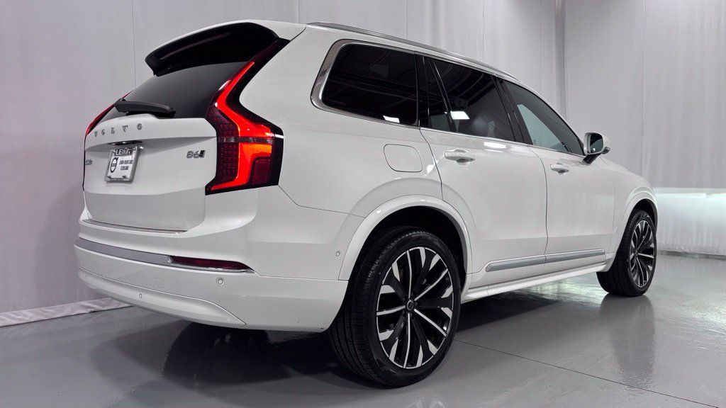 Certified 2026 Volvo XC90 B6 Plus AWD/4WD image 6