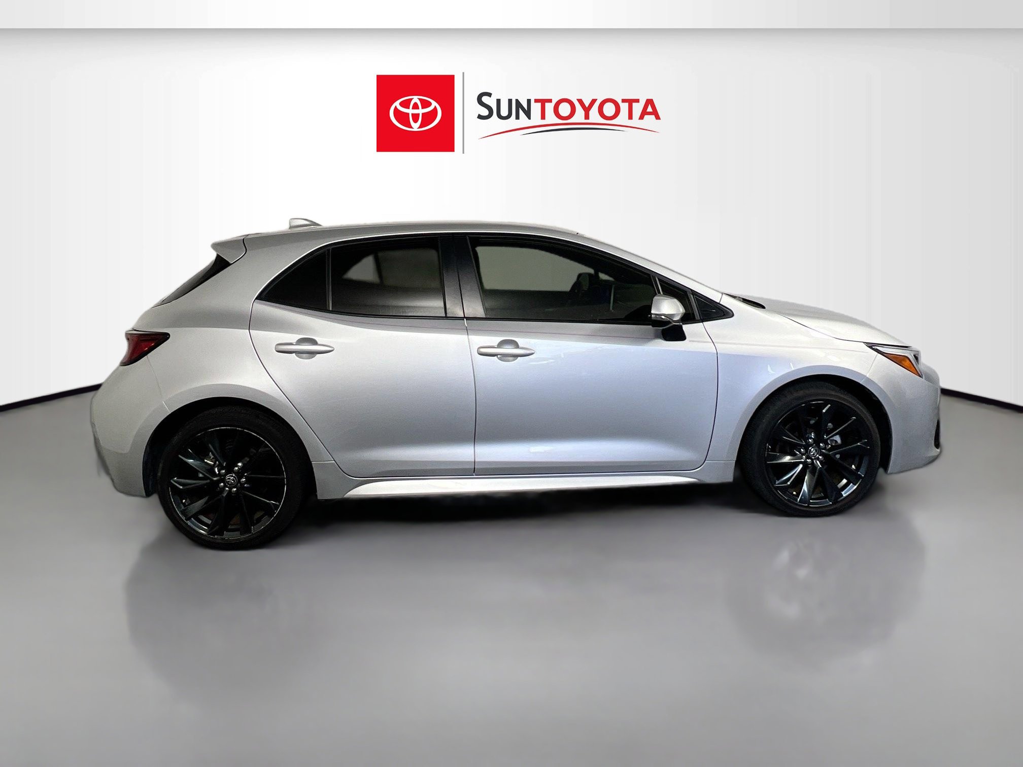 Used 2024 Toyota Corolla XSE image 2