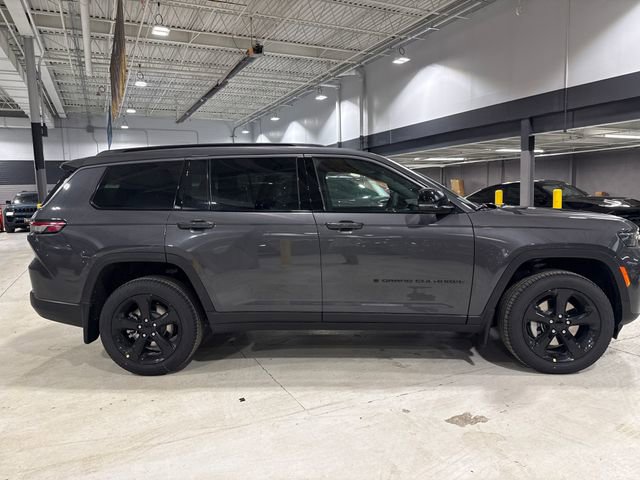 New 2026 Jeep Grand Cherokee L Limited w/ Limited Altitude Package AWD/4WD image 8