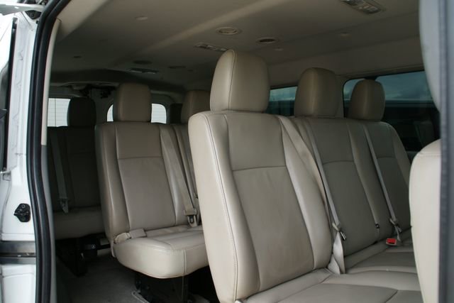 Used 2019 Nissan NV 3500 SL RWD image 27