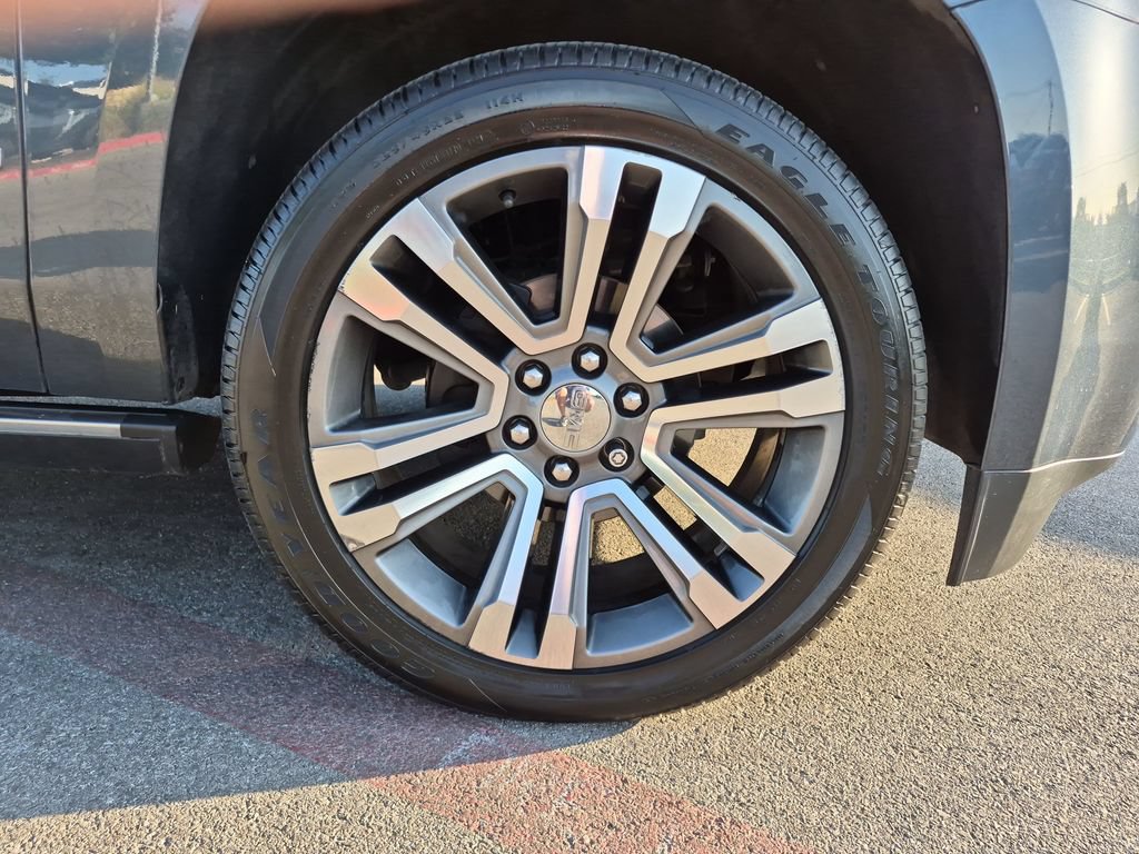 Used 2019 GMC Yukon XL Denali w/ Denali Ultimate Package AWD/4WD image 18