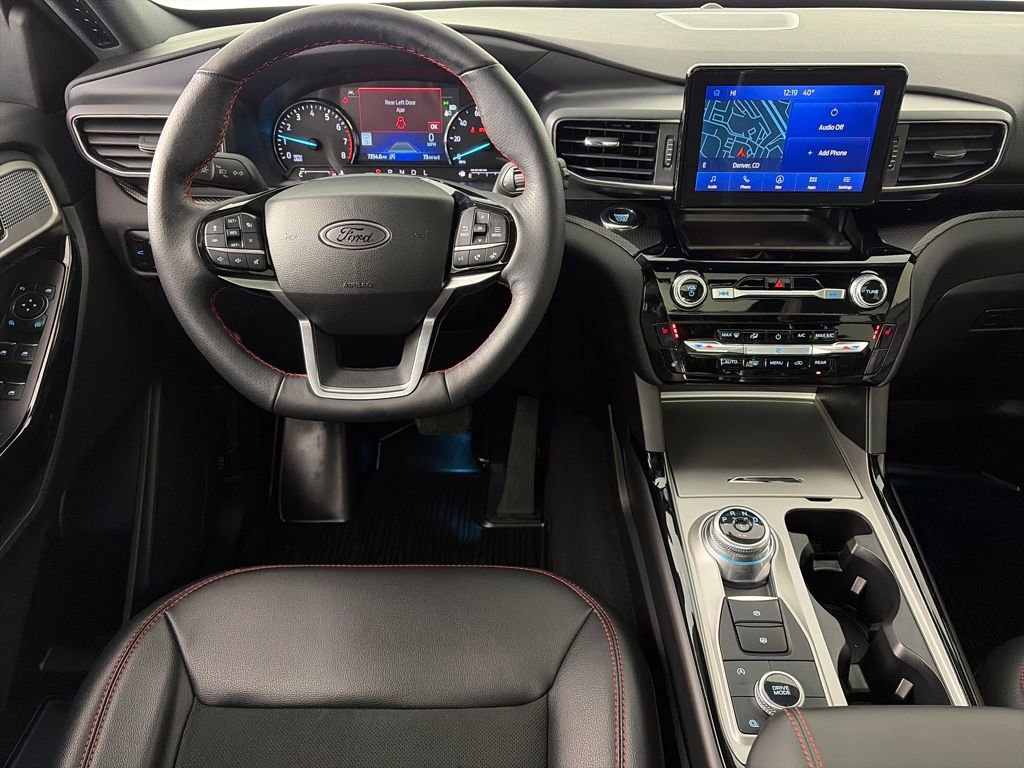 Certified 2023 Ford Explorer ST-Line w/ Class IV Trailer Tow Package image 14