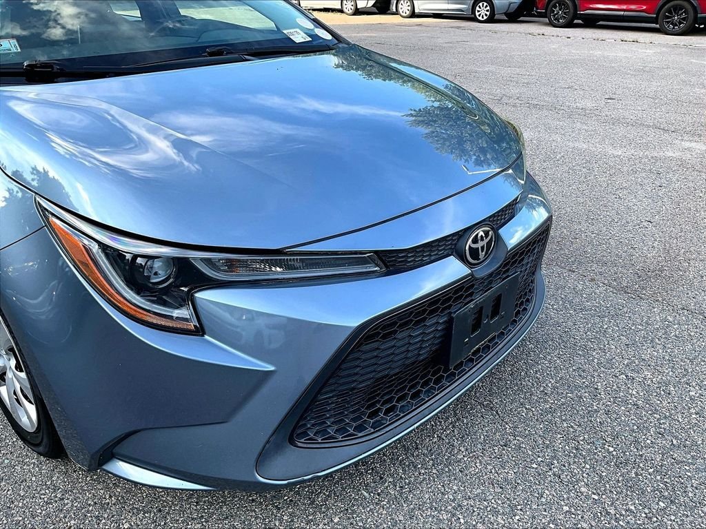 Used 2021 Toyota Corolla LE FWD image 8