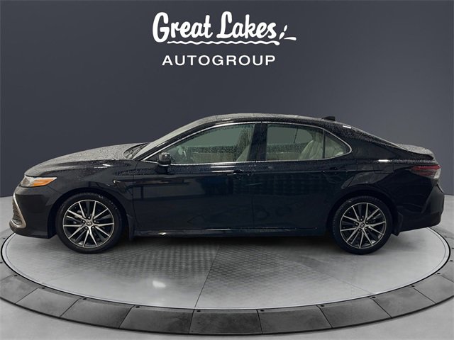 Used 2024 Toyota Camry XLE w/ Navigation Package image 2