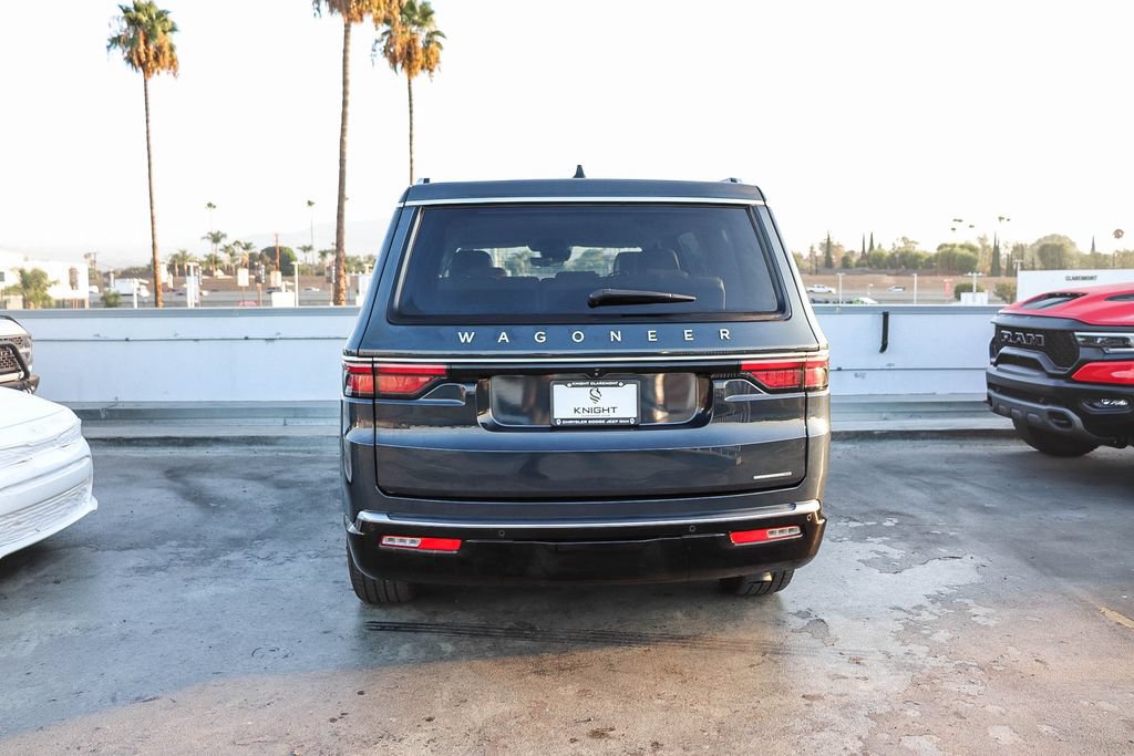 Used 2024 Jeep Wagoneer Series II AWD/4WD image 8