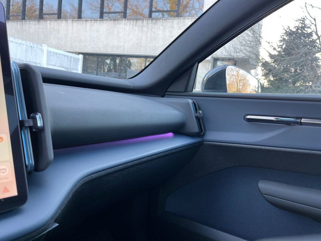 New 2026 Volvo EX30 Plus w/ Protection Package Premier image 19