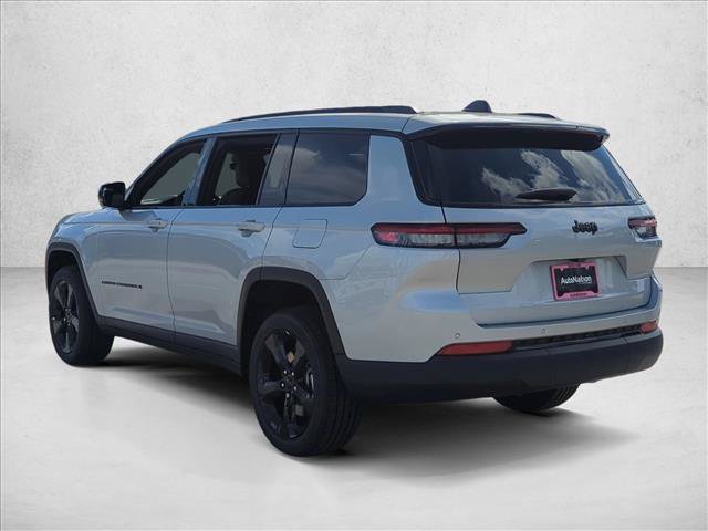 New 2025 Jeep Grand Cherokee L Altitude RWD image 9