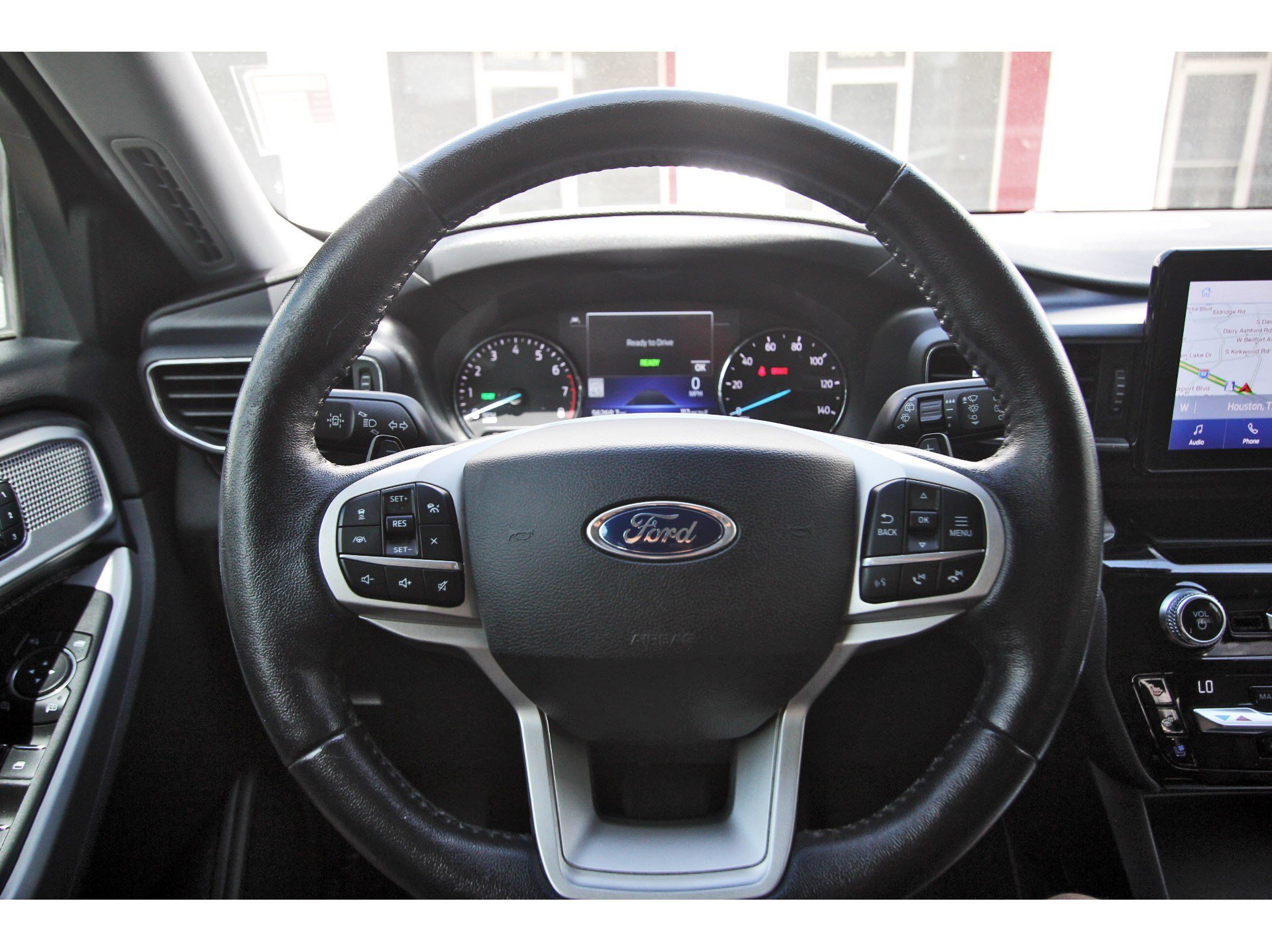 Used 2021 Ford Explorer Limited w/ Hybrid Equipment Group 310A RWD image 14