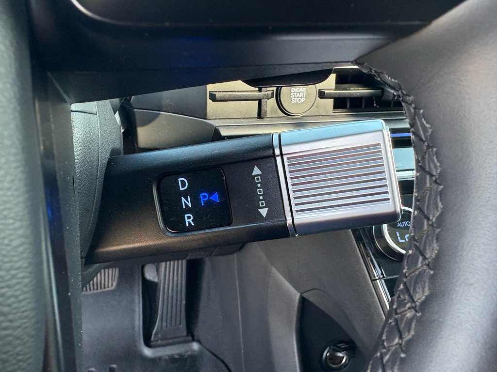 Used 2025 Hyundai Santa Fe Calligraphy image 17