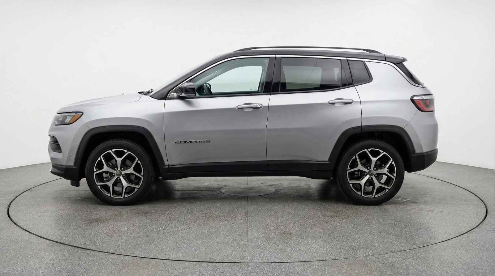 Used 2025 Jeep Compass Limited image 5