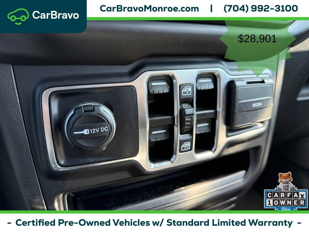 Used 2023 Jeep Wrangler Unlimited Sahara AWD/4WD image 37