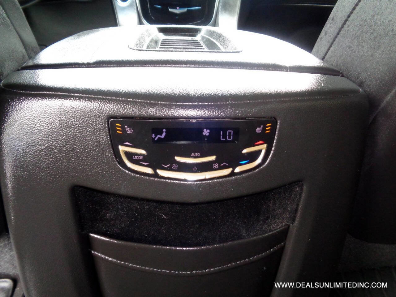 Used 2019 Cadillac Escalade ESV 4WD image 26