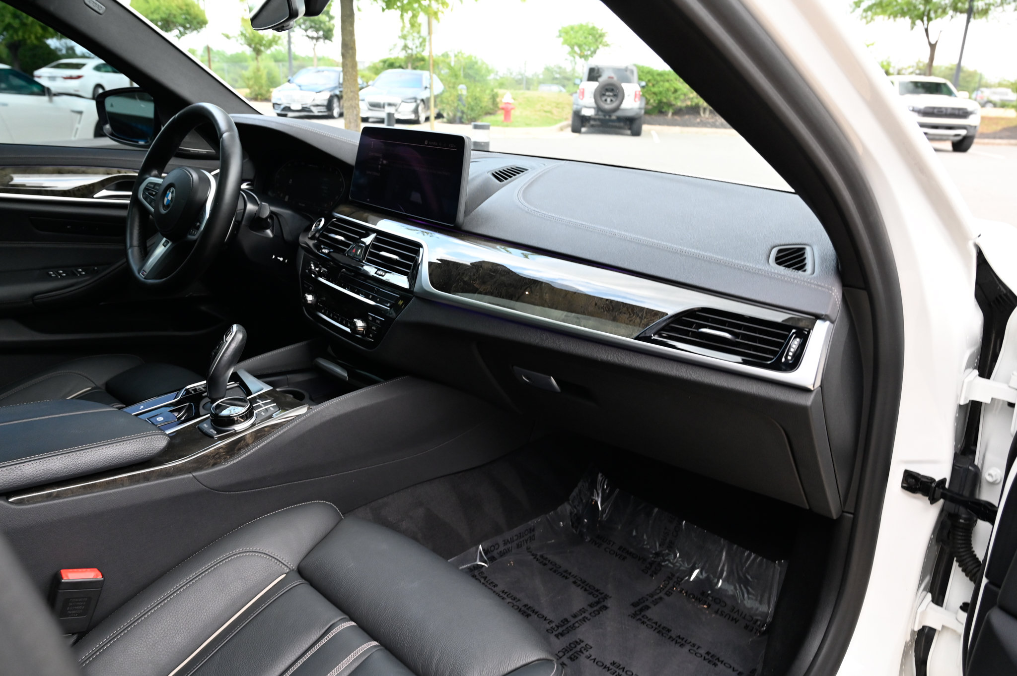 Used 2021 BMW M550i xDrive w/ Executive Package AWD/4WD image 56