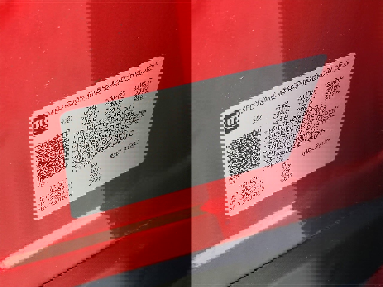 Used 2023 GMC Terrain SLE image 31